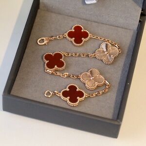 Van Cleef & Arpels Clover bracelet